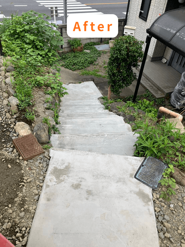 富岡市S様邸の階段改修後の玄関アプローチ